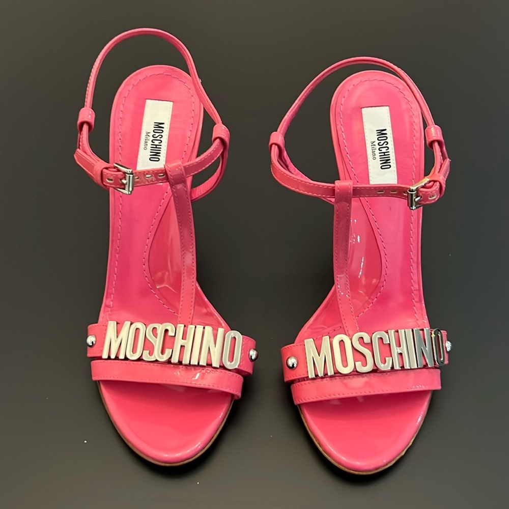 Moschino hot pink sandals